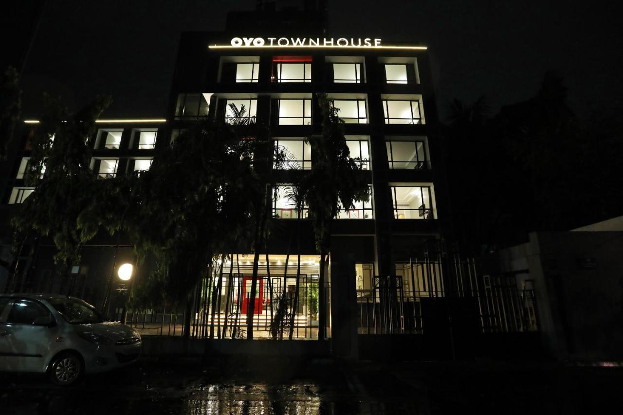 Hotel The Golden Park Kalkutta Exterior foto