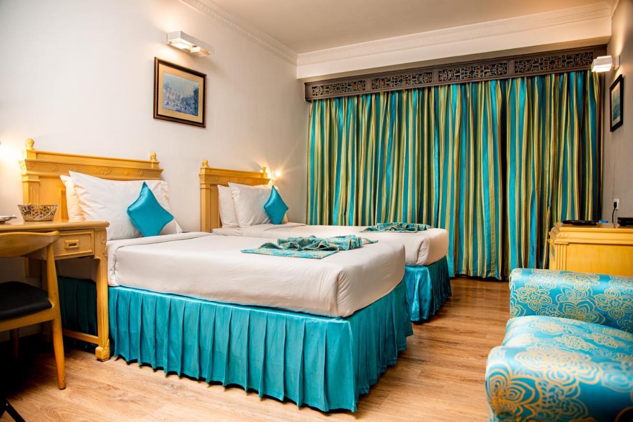 Hotel The Golden Park Kalkutta Exterior foto